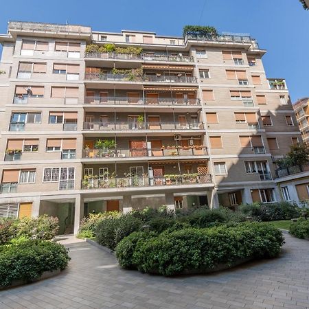 ミラノFerrucci, 6 - Monolocale Al Settimo Cieloアパートメント エクステリア 写真
